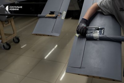 Цех оборонної компанії Fire Point, де виробляють ударні дрони-камікадзе FP-1 та FP-2 Цех оборонної компанії Fire Point, де виробляють ударні дрони-камікадзе FP-1 та FP-2
