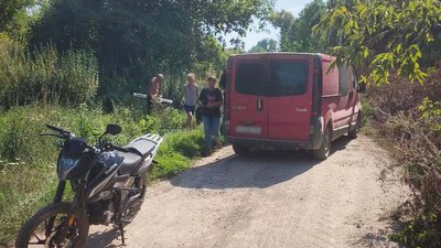 Травмувався 17-річний мотоцикліст: на Городоччині слідчі поліції встановлюють обставини ДТП, 4 серпня, Хмельниччина Травмувався 17-річний мотоцикліст: на Городоччині слідчі поліції встановлюють обставини ДТП, 4 серпня, Хмельниччина