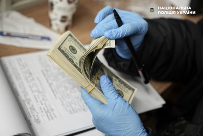 На Одещині викрили продаж понад 50 тонн гуманітарної допомоги: збитки понад 44 млн грн На Одещині викрили продаж понад 50 тонн гуманітарної допомоги: збитки понад 44 млн грн