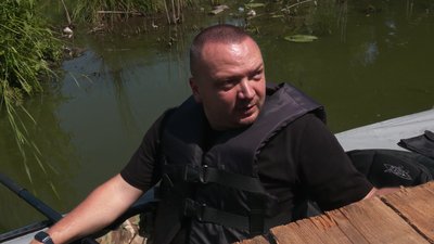 Безбар’єрність на воді: ветерани випробували підйомник для байдарок у парку "Оствиця" в Рівному