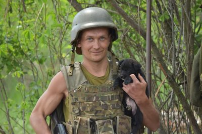 Воюють разом з нами: воїни 30 бригади з Житомирщини показали своїх фронтових тварин Воюють разом з нами: воїни 30 бригади з Житомирщини показали своїх фронтових тварин