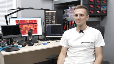 "Протезом навчився писати": що треба знати про біонічні протези та як їх виготовляють у Чернівцях "Протезом навчився писати": що треба знати про біонічні протези та як їх виготовляють у Чернівцях