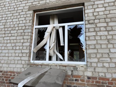 Армія РФ атакувала навчальний заклад у Сумах Армія РФ атакувала навчальний заклад у Сумах