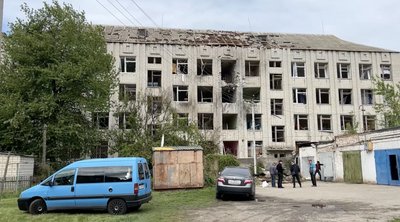 "Не дали навчальний рік добути": в Умані на Черкащині фіксують наслідки дронової атаки "Не дали навчальний рік добути": в Умані на Черкащині фіксують наслідки дронової атаки