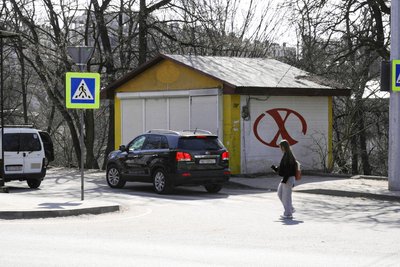 Один із МАФів Чернівецького хлібокомбінату Один із МАФів Чернівецького хлібокомбінату