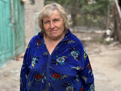 «Страшно, а що зробиш?»: подружжя з Шабельківки готує на вулиці під звуки дронів і ракет «Страшно, а що зробиш?»: подружжя з Шабельківки готує на вулиці під звуки дронів і ракет