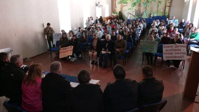 Розпочалися громадські обговорення щодо подальшої роботи спецшколи у Мізочі Розпочалися громадські обговорення щодо подальшої роботи спецшколи у Мізочі