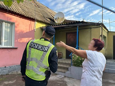 Атаки на Житомирщину дронами й ракетами: поліція документує пошкодження після обстрілів Атаки на Житомирщину дронами й ракетами: поліція документує пошкодження після обстрілів