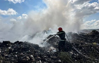 На Звенигородщині горіло сміттєзвалище На Звенигородщині горіло сміттєзвалище