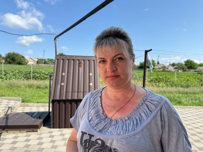 "Тут скоро не залишиться нічого": з прифронтової Гаврилівки на Дніпропетровщині евакуювали подружжя з літніми батьками "Тут скоро не залишиться нічого": з прифронтової Гаврилівки на Дніпропетровщині евакуювали подружжя з літніми батьками