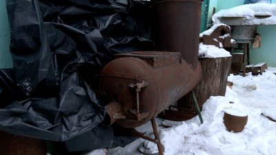 Окопні свічки, пічки та буржуйки: родина з Вінниччини допомагає фронту Окопні свічки, пічки та буржуйки: родина з Вінниччини допомагає фронту