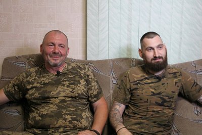 "Дядя Жора" та "Ковальський" Батько та син служать разом: історія Ковальових "Дядя Жора" та "Ковальський" Батько та син служать разом: історія Ковальових
