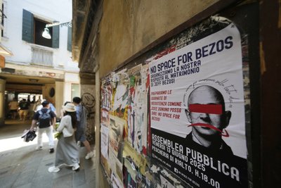 Мільярдер Безос спланував дороге весілля у Венеції. Чому активісти проти Мільярдер Безос спланував дороге весілля у Венеції. Чому активісти проти