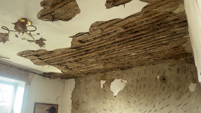 Старий Караван будинок подружжя Зінаїди та Сергія Лиманська громада Донецька область 26 березня 2025 рік Старий Караван будинок подружжя Зінаїди та Сергія Лиманська громада Донецька область 26 березня 2025 рік