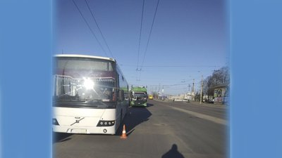 У Житомирі за день сталися дві ДТП за участю тролейбусів: коментар керівника ТТУ У Житомирі за день сталися дві ДТП за участю тролейбусів: коментар керівника ТТУ