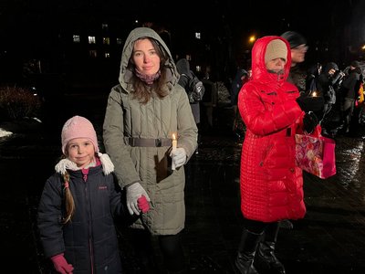 У Києві вшанували пам'ять жертв Голодоморів У Києві вшанували пам'ять жертв Голодоморів
