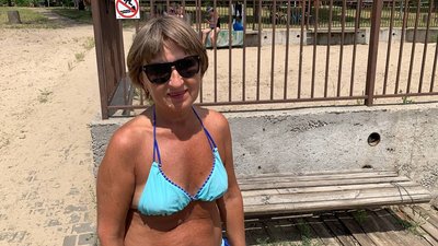 "Раніше їздили на море, а тепер же не можна". Чому в Кривому Розі попри заборону відпочивальники відкрили пляжний сезон "Раніше їздили на море, а тепер же не можна". Чому в Кривому Розі попри заборону відпочивальники відкрили пляжний сезон