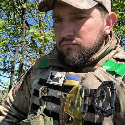 Житомирська громада провела в останню путь свого полеглого оборонця Євгена Рибачка Житомирська громада провела в останню путь свого полеглого оборонця Євгена Рибачка
