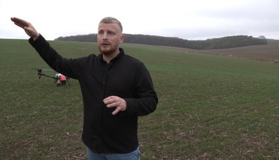 Андрій Саламаха, поле, дрон Андрій Саламаха, поле, дрон