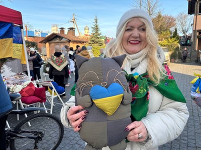 На Житомирщині провели благодійний ярмарок для збору грошей на генератори для військових бригад
