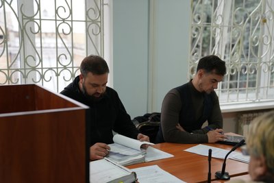 Суд справі смертельної бійки в сумському ТЦК: долучали письмові докази Суд справі смертельної бійки в сумському ТЦК: долучали письмові докази