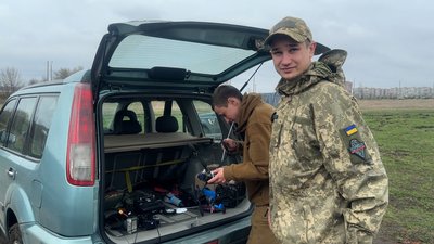 Військовослужбовці 100 ОМБр Станіслав "Галич" та Богдан "Камба" Донецька область 31 березня 2025 рік Військовослужбовці 100 ОМБр Станіслав "Галич" та Богдан "Камба" Донецька область 31 березня 2025 рік