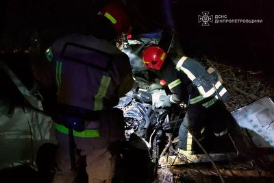 Авто з’їхало в кювет: на Дніпропетровщині сталася смертельна ДТП Авто з’їхало в кювет: на Дніпропетровщині сталася смертельна ДТП