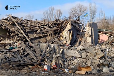 РФ фугасними бомбами атакувала Костянтинівку та Краматорськ: що відомо про руйнування, жертви та фото з місць обстрілів РФ фугасними бомбами атакувала Костянтинівку та Краматорськ: що відомо про руйнування, жертви та фото з місць обстрілів