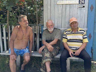 “Бахнуло, вбило людей, та й все”: очевидці про удар в Нижньому Піщаному на Сумщині “Бахнуло, вбило людей, та й все”: очевидці про удар в Нижньому Піщаному на Сумщині