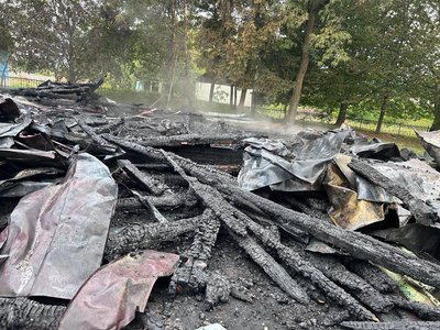 Чому згорів дерев'яний храм Святого Дмитрія ХІХ століття на Рівненщині – рятувальники назвали попередню причину