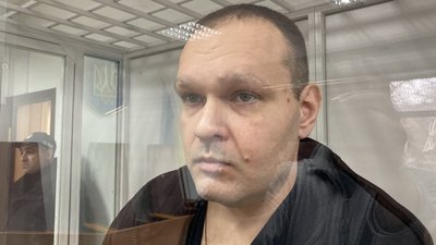 Обвинувачений Денис Панікаров Обвинувачений Денис Панікаров