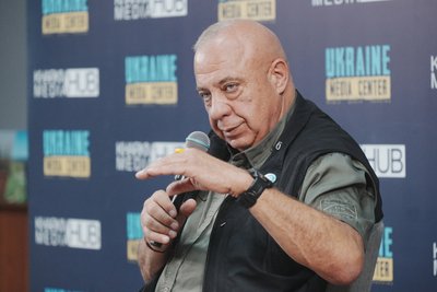 Том Брюер Том Брюер