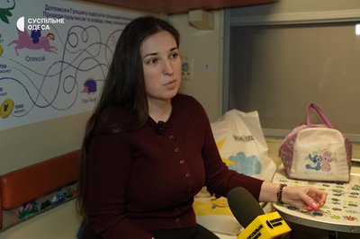"Хочемо, щоб дитині подорож сподобалася": як виглядають оновлені дитячі вагони Укрзалізниці "Хочемо, щоб дитині подорож сподобалася": як виглядають оновлені дитячі вагони Укрзалізниці
