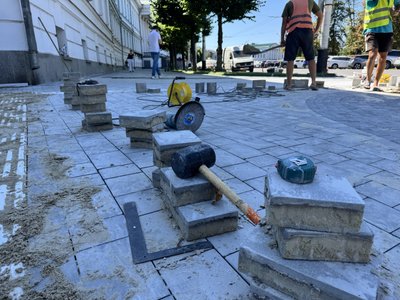 Які недоліки виявила перевірка на безбар’єрному маршрут в центрі Полтави Які недоліки виявила перевірка на безбар’єрному маршрут в центрі Полтави