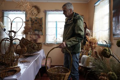 "Ремесло, старше за єгипетські піраміди": майстер з Черкащини поділився секретами лозоплетіння "Ремесло, старше за єгипетські піраміди": майстер з Черкащини поділився секретами лозоплетіння