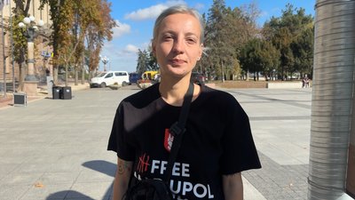 Кураторка виставки Настя Іщенко Кураторка виставки Настя Іщенко