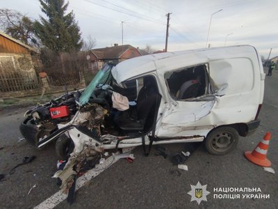 У поліції розповіли подробиці смертельної ДТП у селі Угерсько на Львівщині У поліції розповіли подробиці смертельної ДТП у селі Угерсько на Львівщині