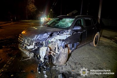 Зіткнення трьох авто: загинув чоловік внаслідок ДТП у Рівному Зіткнення трьох авто: загинув чоловік внаслідок ДТП у Рівному