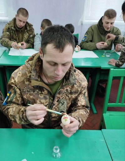 Арттерапія, тренінги – в одному з Будинків офіцерів Житомирщини відкрили "Простір морально-психологічного розвантаження" Арттерапія, тренінги – в одному з Будинків офіцерів Житомирщини відкрили "Простір морально-психологічного розвантаження"