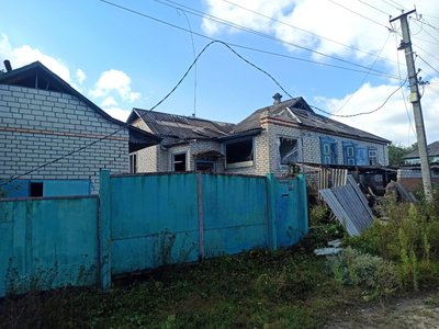 Пошкоджений будинок в Оскільській громаді Пошкоджений будинок в Оскільській громаді