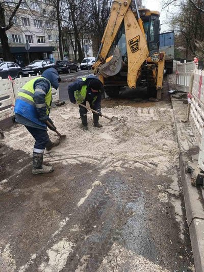 Ділянку засипали піском Ділянку засипали піском