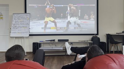 Безплатний спортзал, бібліотека, колекції настільних і відеоігор: як працює молодіжний простір у селі біля Чернігова Безплатний спортзал, бібліотека, колекції настільних і відеоігор: як працює молодіжний простір у селі біля Чернігова