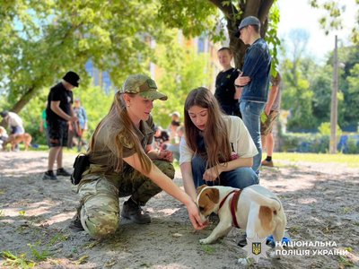 Поліцейські кінологи відкривають гурток для господарів собак у Києві Поліцейські кінологи відкривають гурток для господарів собак у Києві