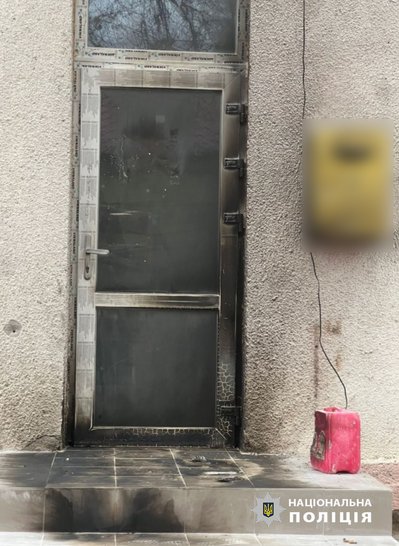 На замовлення підпалив поштове відділення: на Одещині затримали 25-річного чоловіка На замовлення підпалив поштове відділення: на Одещині затримали 25-річного чоловіка