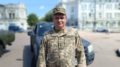 Андрій Дяченко розповів, що автомобілі призначені для 190 навчального центру Андрій Дяченко розповів, що автомобілі призначені для 190 навчального центру