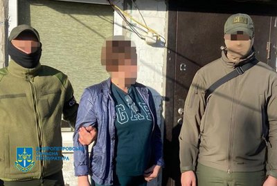 Двох жителів Дніпропетровщини підозрюють у наведенні російських ракет на область Двох жителів Дніпропетровщини підозрюють у наведенні російських ракет на область