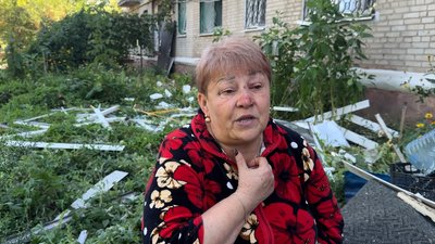 «На мені — чужий халат, чужі капці»: жителі Слов’янська про удар ФАБ-500 «На мені — чужий халат, чужі капці»: жителі Слов’янська про удар ФАБ-500