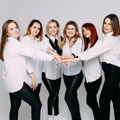"Ніколи не втрачайте віри". Оксана Проць про хворобу сина та допомогу онкохворим дітям "Ніколи не втрачайте віри". Оксана Проць про хворобу сина та допомогу онкохворим дітям