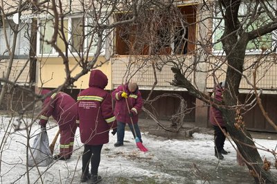 Російська армія атакувала Київ дронами та ракетами: пошкодження в трьох районах Російська армія атакувала Київ дронами та ракетами: пошкодження в трьох районах