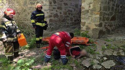 На Кіровоградщині чоловік впав з мосту: що відомо На Кіровоградщині чоловік впав з мосту: що відомо